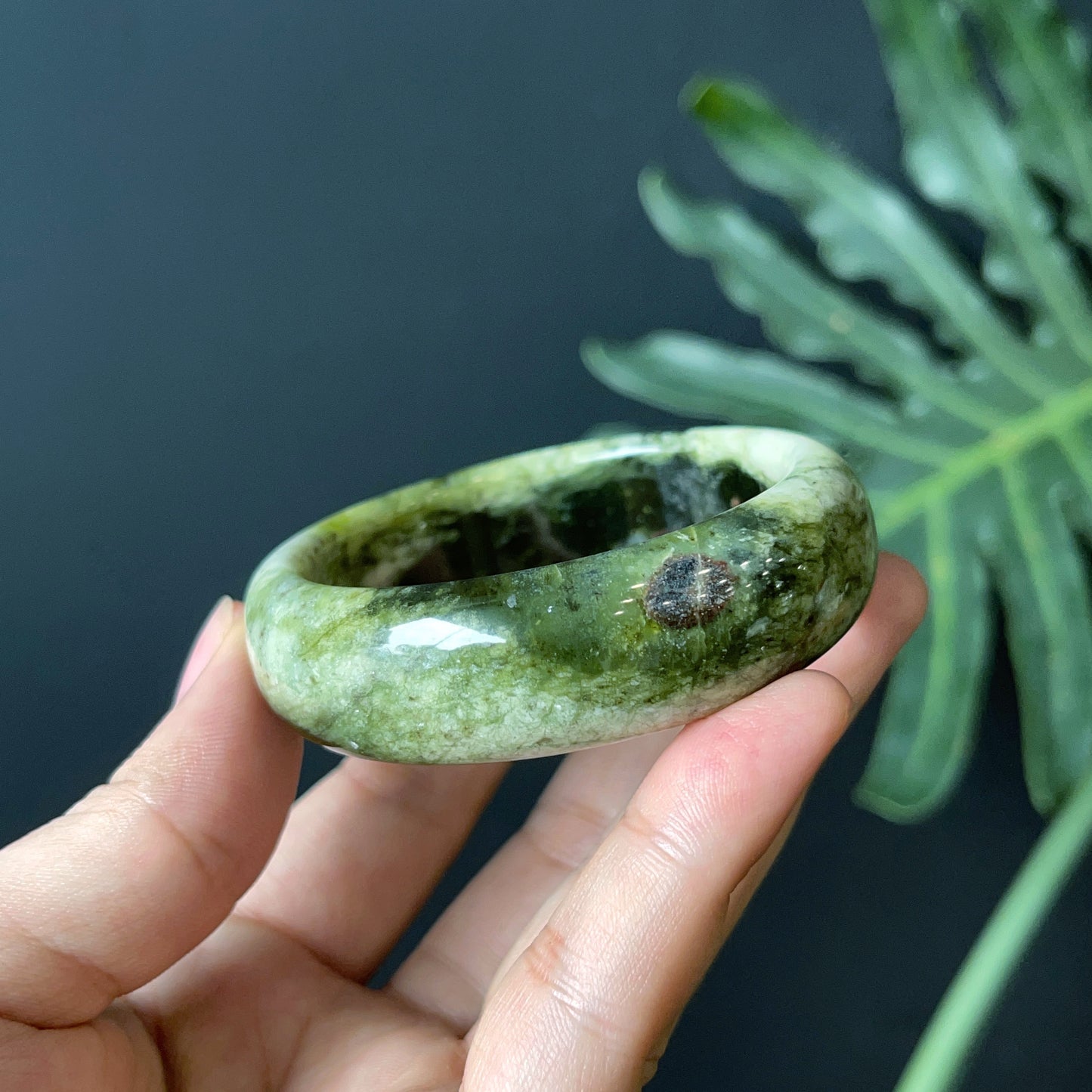Natural Serpentine Bangle Leaf Style Size 50 mm