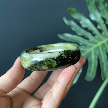 Natural Serpentine Bangle Leaf Style Size 50 mm