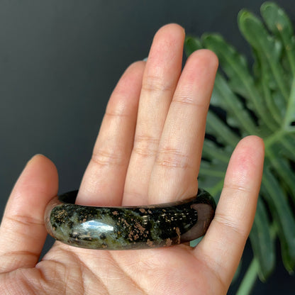 Natural Serpentine Bangle Leaf Style Size 57 mm