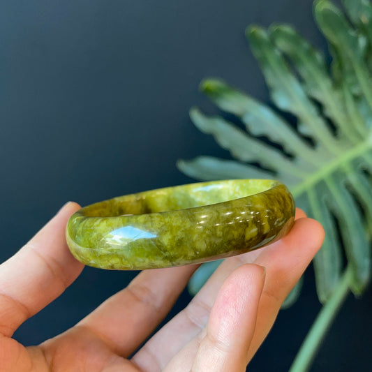 Natural Serpentine Bangle Leaf Style Size 57 mm
