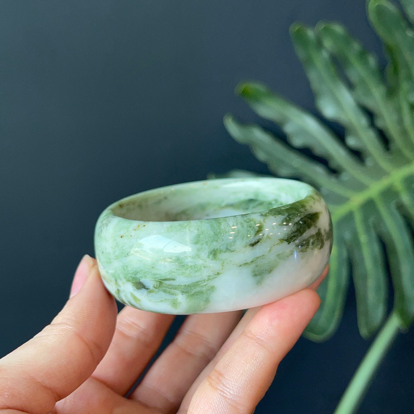 Natural Serpentine Bangle Leaf Style Size 56 mm