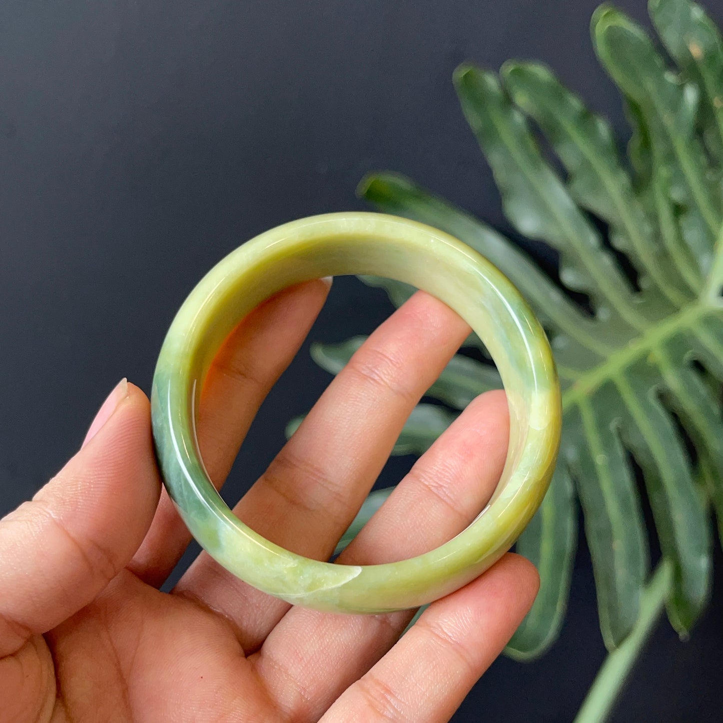 Natural Serpentine Bangle Leaf Style Size 55 mm