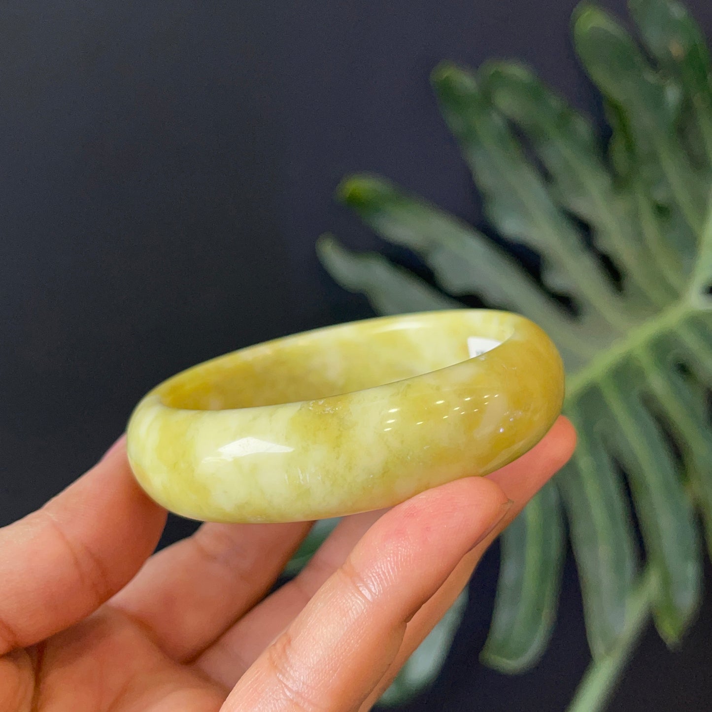 Natural Serpentine Bangle Leaf Style Size 55 mm