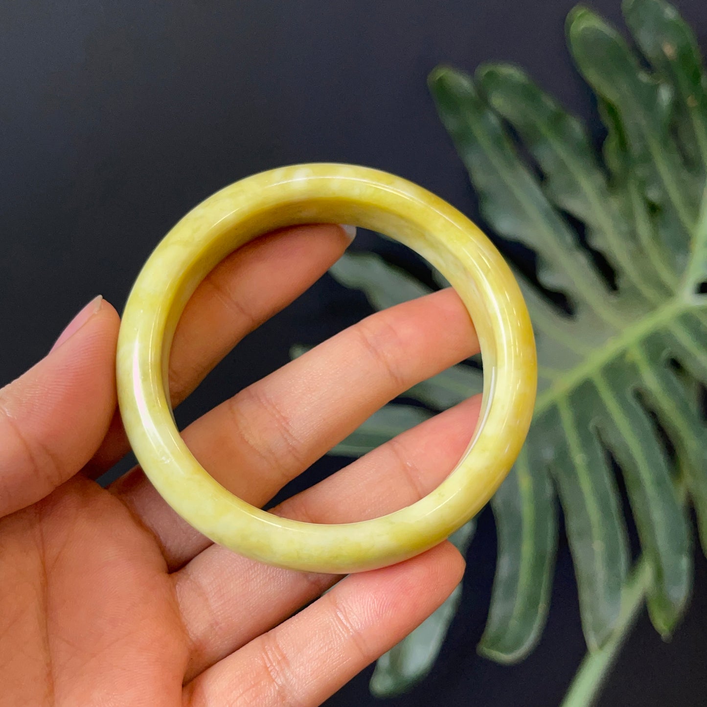 Natural Serpentine Bangle Leaf Style Size 55 mm