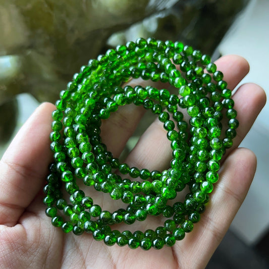 Bracelet Diopside Triple Tour Taille 4 mm