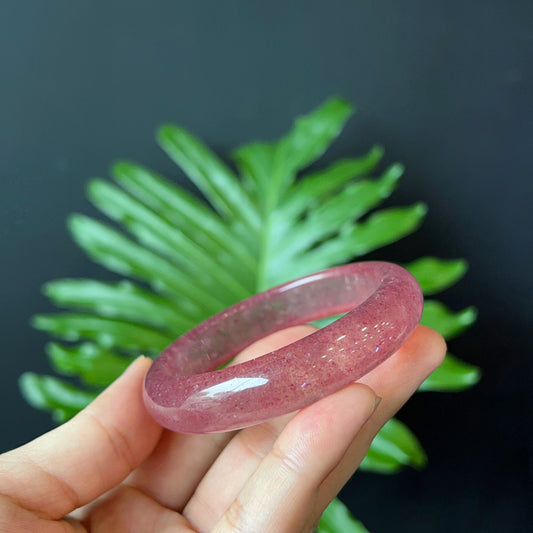 Natural Strawberry Quartz Bangle Leaf Style Size 56 mm