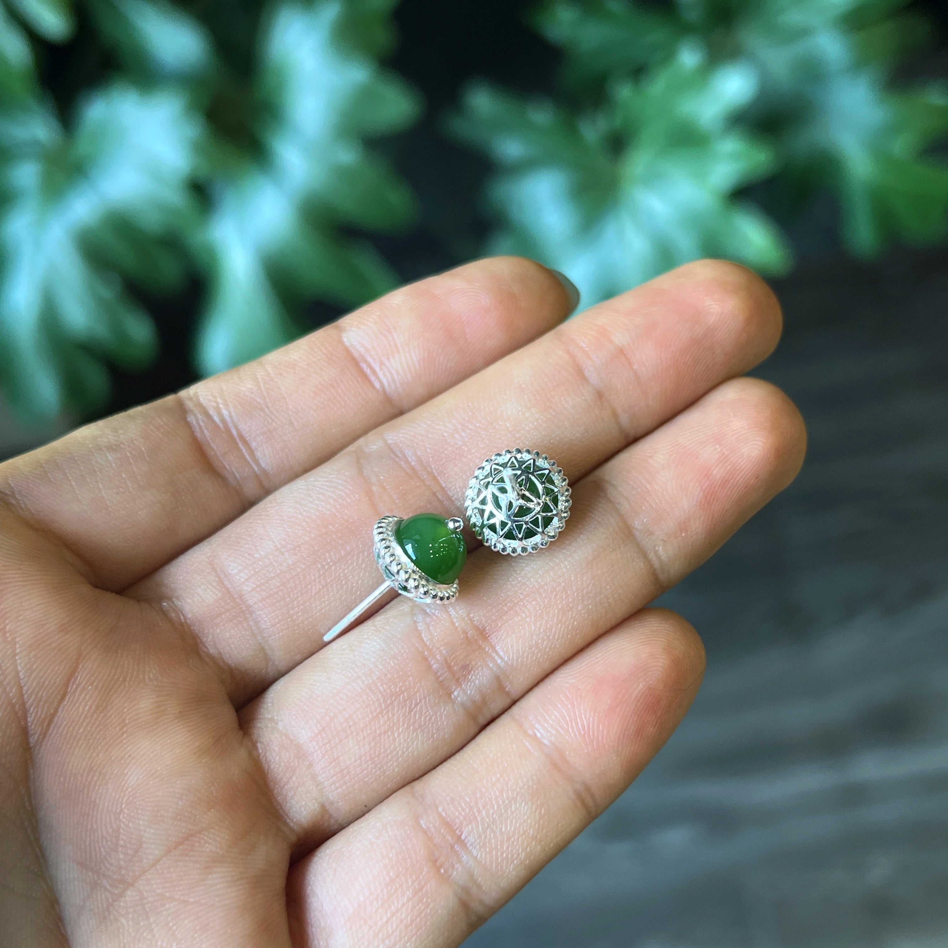 Nephrite earrings online