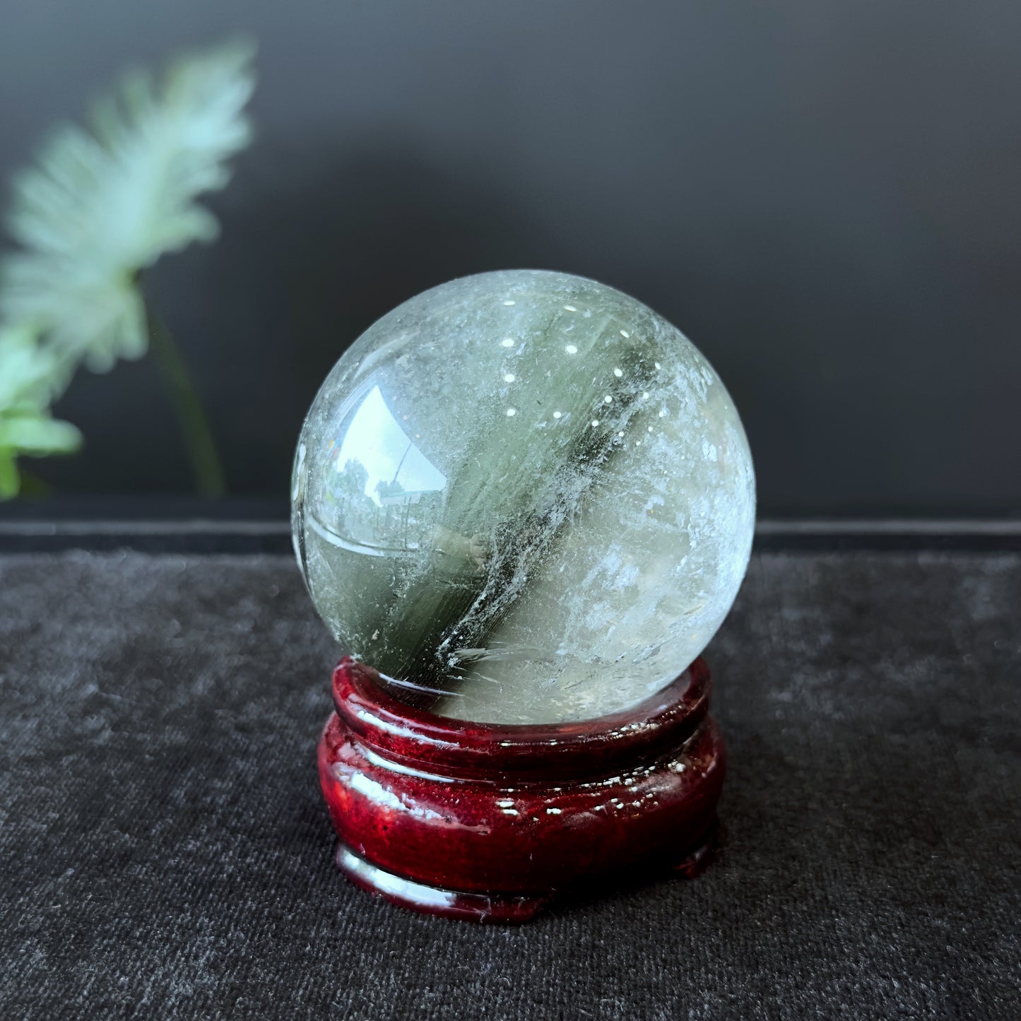 Sphère de quartz fantôme vert