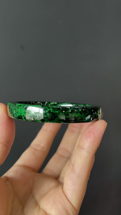 Jadeite Jade Bangle Size 54 mm Square Style