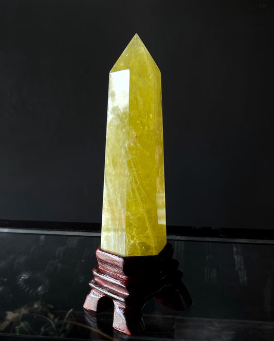 Pilier de quartz doré